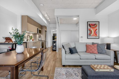 Photo 18 at 304 - 1808 St. Clair Avenue W, Junction Area, Toronto