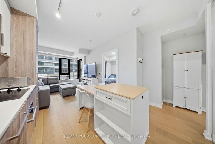 Photo 19 at 312 - 840 St Clair Avenue W, Oakwood Village, Toronto