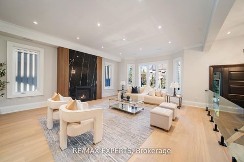 Photo 8 at 88 Moray Avenue, Oak Ridges Lake Wilcox, Richmond Hill