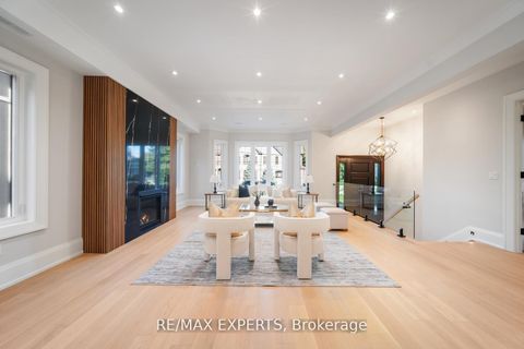 Photo 11 at 88 Moray Avenue, Oak Ridges Lake Wilcox, Richmond Hill