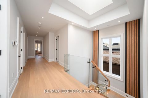 Photo 25 at 88 Moray Avenue, Oak Ridges Lake Wilcox, Richmond Hill