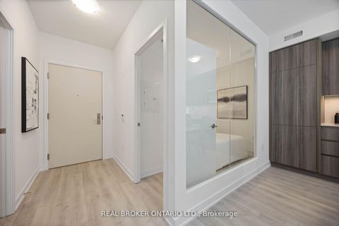 Photo 2 at 725 - 15 Richardson Street, Waterfront Communities C8, Toronto