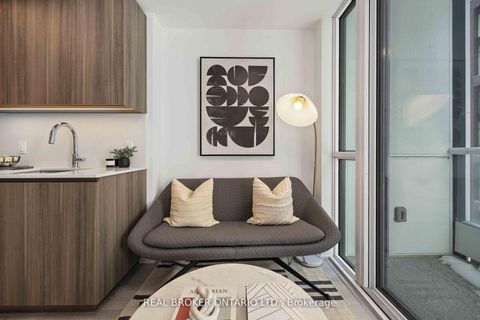 Photo 6 at 725 - 15 Richardson Street, Waterfront Communities C8, Toronto