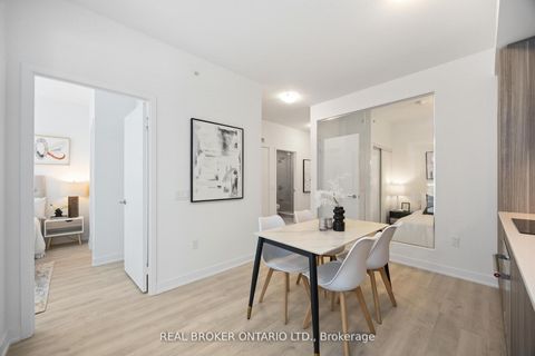 Photo 12 at 725 - 15 Richardson Street, Waterfront Communities C8, Toronto