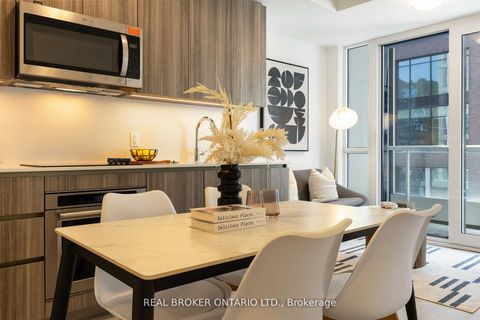 Photo 16 at 725 - 15 Richardson Street, Waterfront Communities C8, Toronto