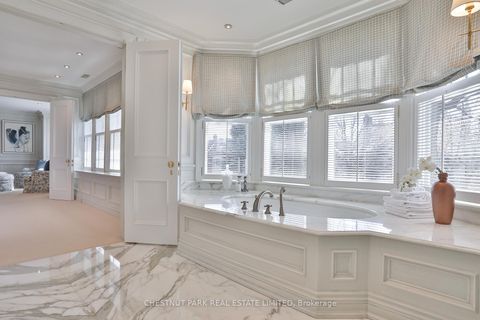 Photo 23 at 170 Roxborough Drive, Moore Park, Toronto