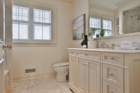 Photo 34 at 170 Roxborough Drive, Moore Park, Toronto