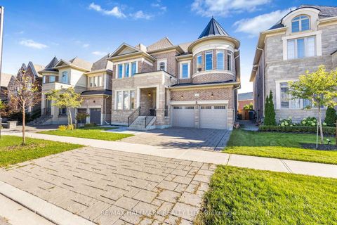 Photo 2 at 41 Glen Abbey Trail, Kleinburg, Vaughan