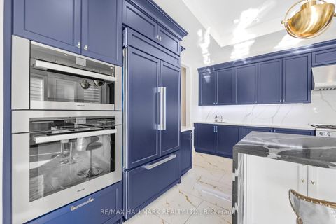 Photo 12 at 41 Glen Abbey Trail, Kleinburg, Vaughan