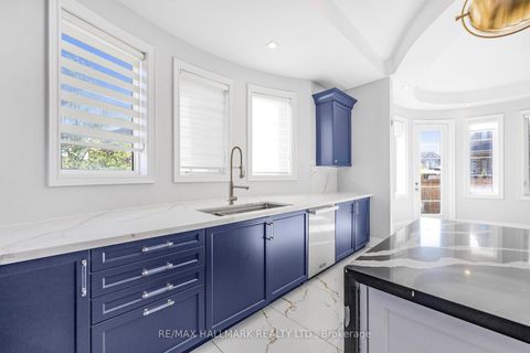 Photo 13 at 41 Glen Abbey Trail, Kleinburg, Vaughan