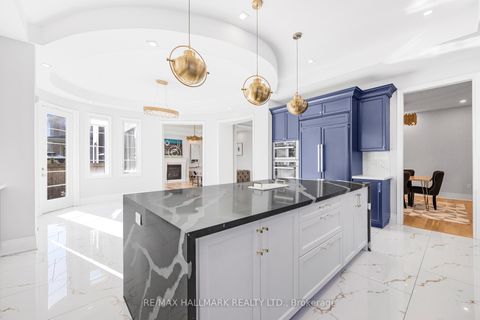 Photo 14 at 41 Glen Abbey Trail, Kleinburg, Vaughan