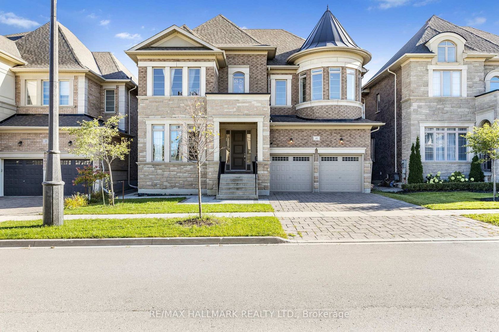 41 Glen Abbey Trail, Kleinburg, Vaughan photo number 2