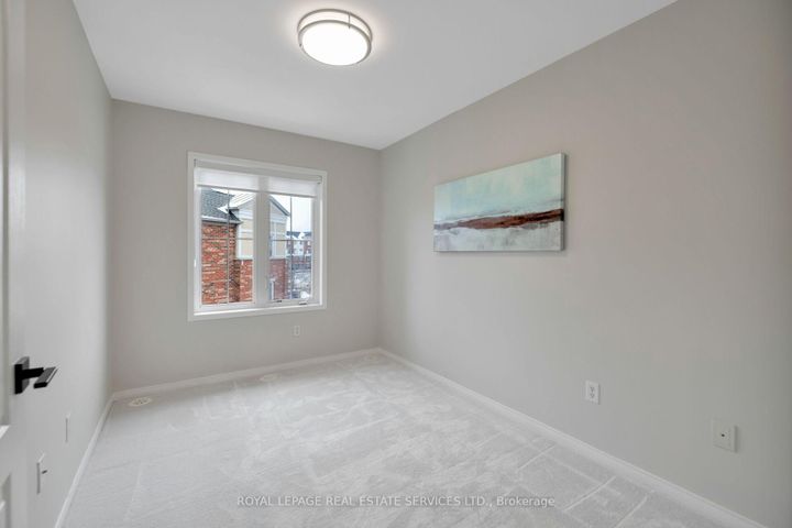 Photo 21 at 10 - 15 Hays Boulevard, RO River Oaks, Oakville