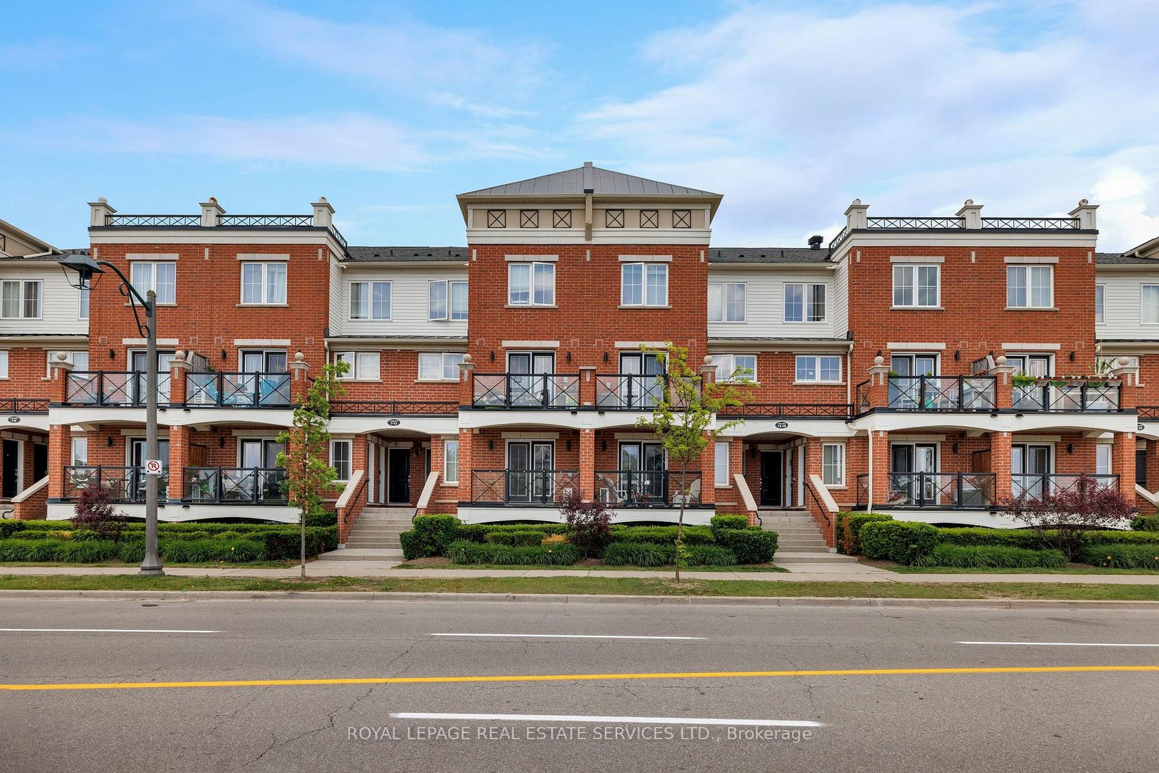 10 - 15 Hays Boulevard, RO River Oaks, Oakville 