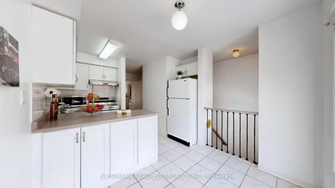 Photo 10 at 907 - 29 Rosebank Drive, Malvern, Toronto