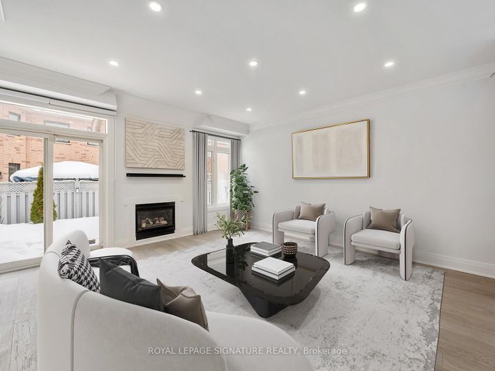 Photo 4 at 47 Amparo Drive, Vellore Village, Vaughan