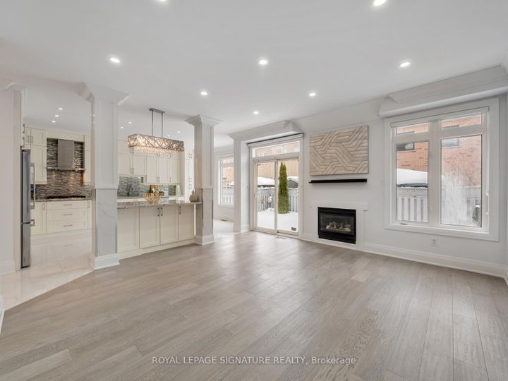 Photo 9 at 47 Amparo Drive, Vellore Village, Vaughan