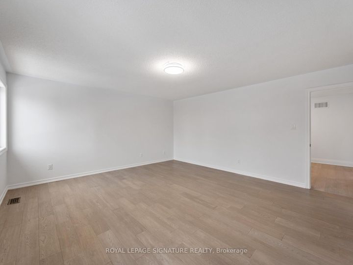 Photo 21 at 47 Amparo Drive, Vellore Village, Vaughan