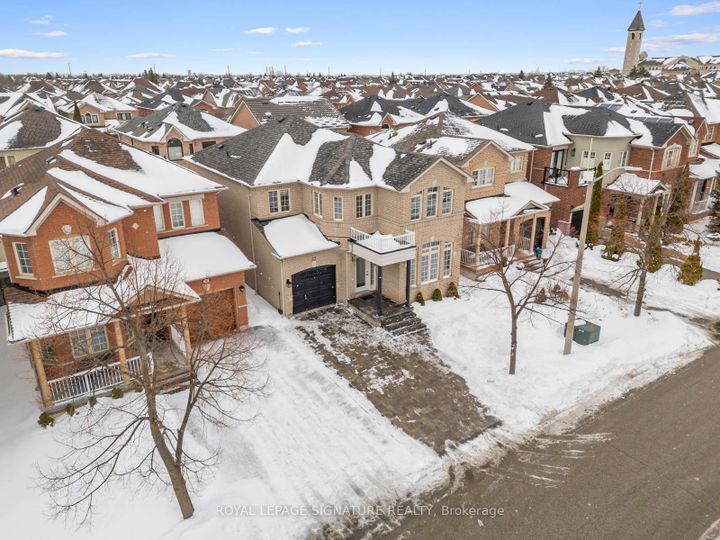 Photo 42 at 47 Amparo Drive, Vellore Village, Vaughan