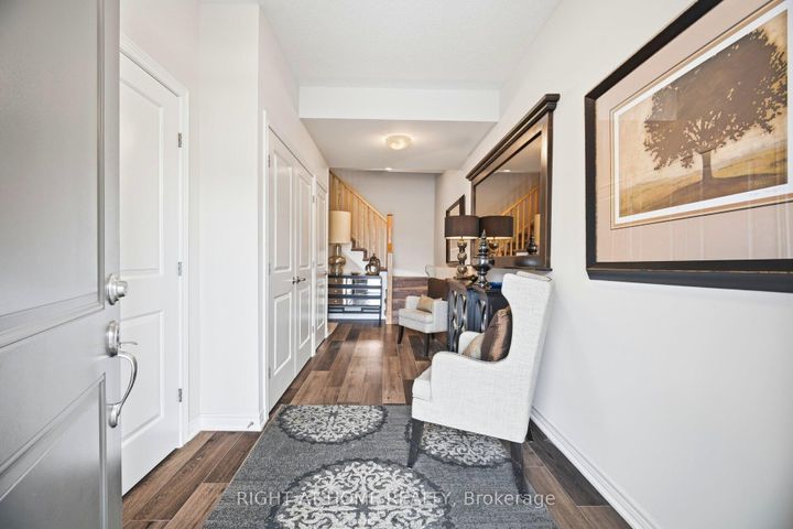 Photo 5 at 61 - 19 Picardy Drive, Stoney Creek Mountain, Hamilton