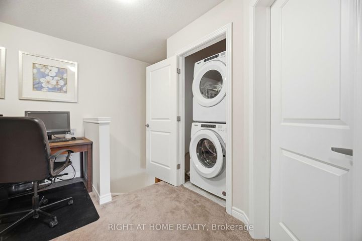 Photo 33 at 61 - 19 Picardy Drive, Stoney Creek Mountain, Hamilton