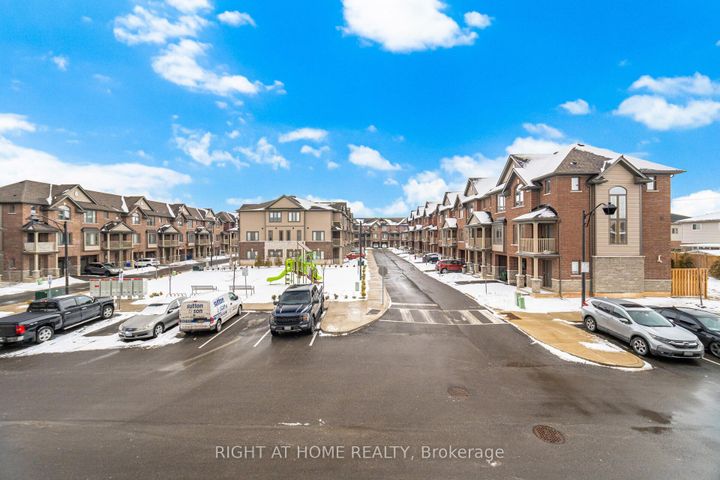 Photo 38 at 61 - 19 Picardy Drive, Stoney Creek Mountain, Hamilton