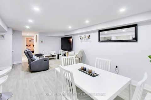 Photo 24 at 4 Cameo Crescent, Smythe, Toronto