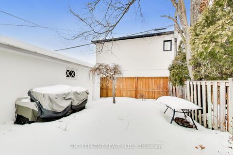 Photo 39 at 4 Cameo Crescent, Smythe, Toronto