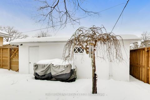 Photo 41 at 4 Cameo Crescent, Smythe, Toronto