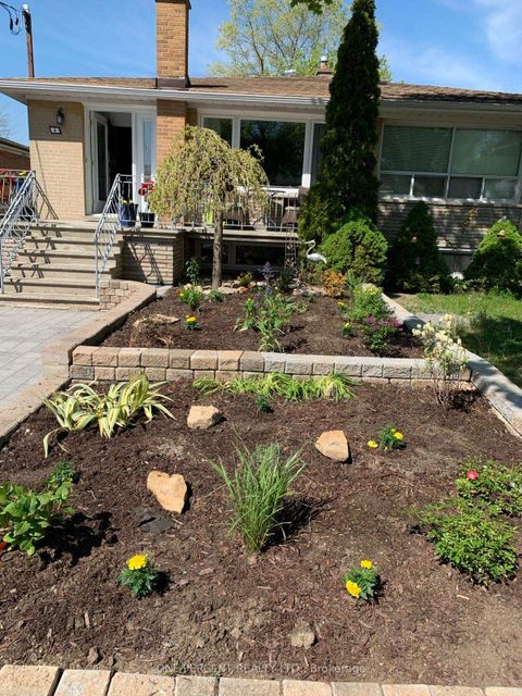 Photo 44 at 4 Cameo Crescent, Smythe, Toronto