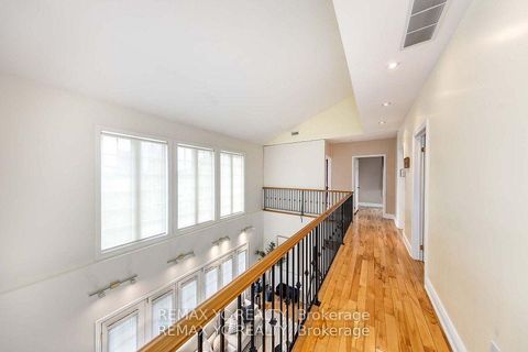 Photo 25 at 18 Mullet Road, Newtonbrook East, Toronto