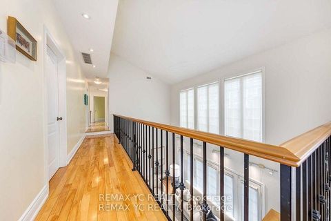 Photo 26 at 18 Mullet Road, Newtonbrook East, Toronto