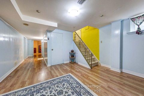 Photo 37 at 18 Mullet Road, Newtonbrook East, Toronto