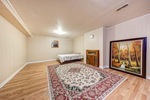 Photo 43 at 18 Mullet Road, Newtonbrook East, Toronto