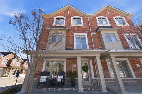 Photo 1 at 3 - 35 Hanning Court, Bowmanville, Clarington