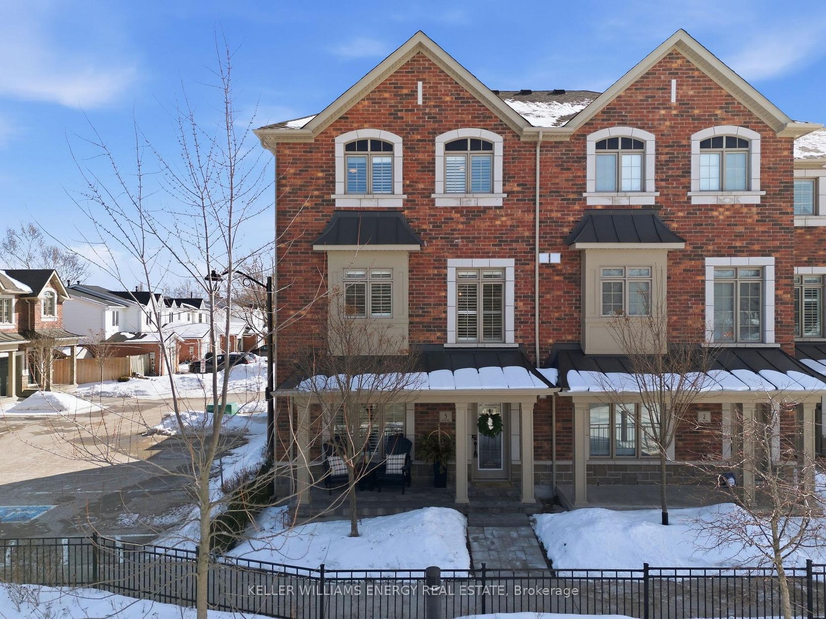 3 - 35 Hanning Court, Bowmanville, Clarington 
