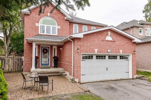 Photo 1 at 30 Crimson Court, North Richvale, Richmond Hill