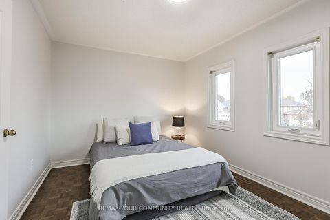 Photo 27 at 30 Crimson Court, North Richvale, Richmond Hill