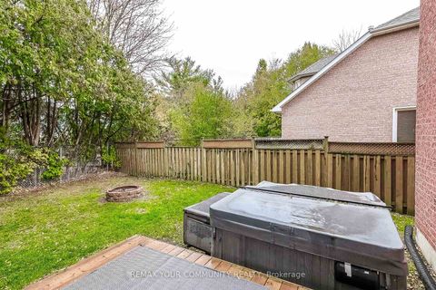 Photo 40 at 30 Crimson Court, North Richvale, Richmond Hill