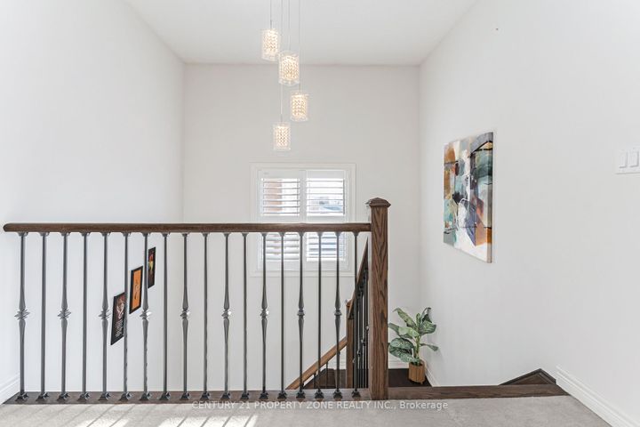 Photo 15 at 19 Exhibition Crescent, Northwest Brampton, Brampton