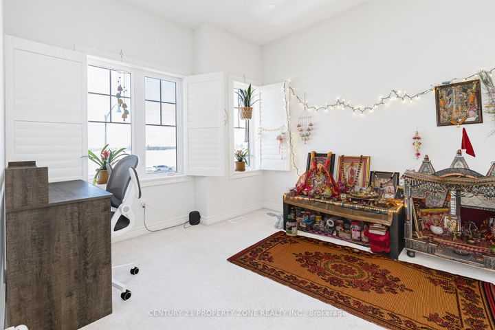 Photo 18 at 19 Exhibition Crescent, Northwest Brampton, Brampton