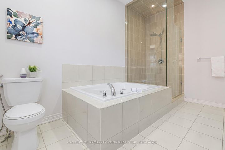 Photo 27 at 19 Exhibition Crescent, Northwest Brampton, Brampton