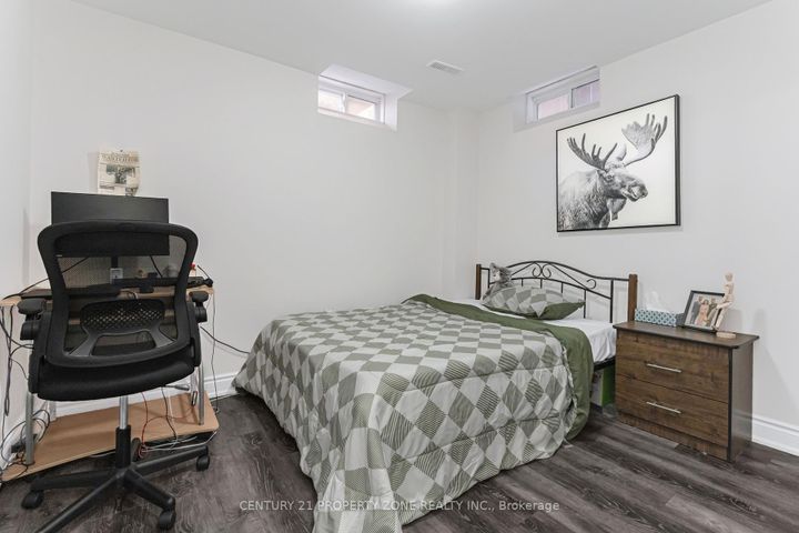 Photo 39 at 19 Exhibition Crescent, Northwest Brampton, Brampton