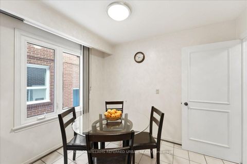 Photo 14 at 4458 Bathurst Street, Bathurst Manor, Toronto