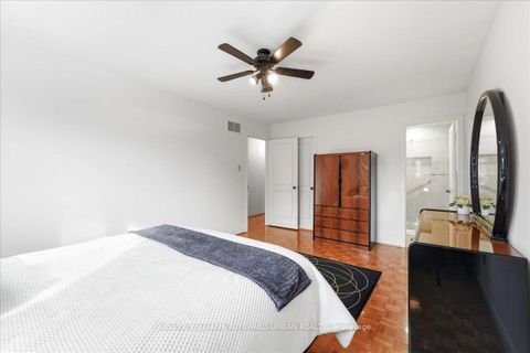 Photo 21 at 4458 Bathurst Street, Bathurst Manor, Toronto