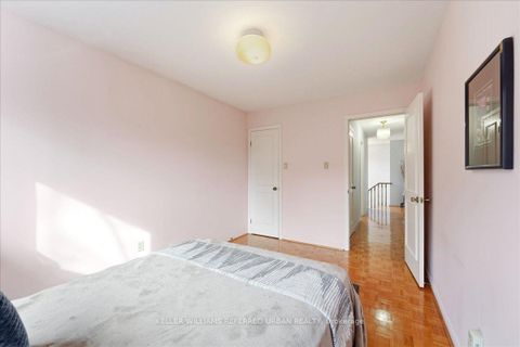 Photo 26 at 4458 Bathurst Street, Bathurst Manor, Toronto