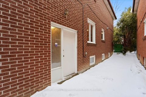 Photo 29 at 4458 Bathurst Street, Bathurst Manor, Toronto