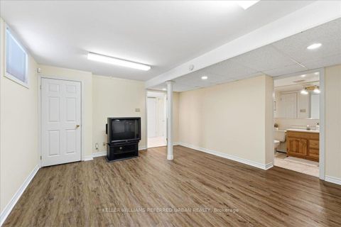 Photo 35 at 4458 Bathurst Street, Bathurst Manor, Toronto