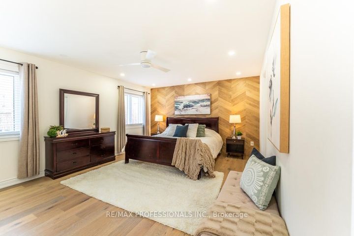 Photo 24 at 7108 Gablehurst Crescent, Meadowvale Village, Mississauga