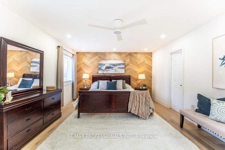 Photo 25 at 7108 Gablehurst Crescent, Meadowvale Village, Mississauga